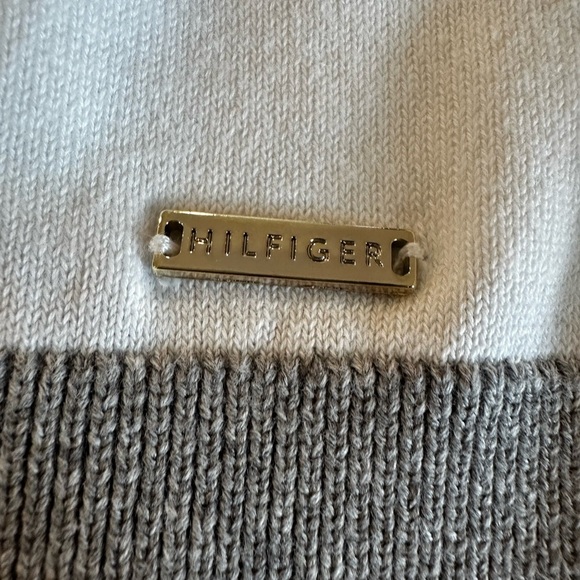 Tommy Hilfiger Women’s Large Grey & White Striped Turtleneck Long Sleeve Top. - Picture 9 of 11